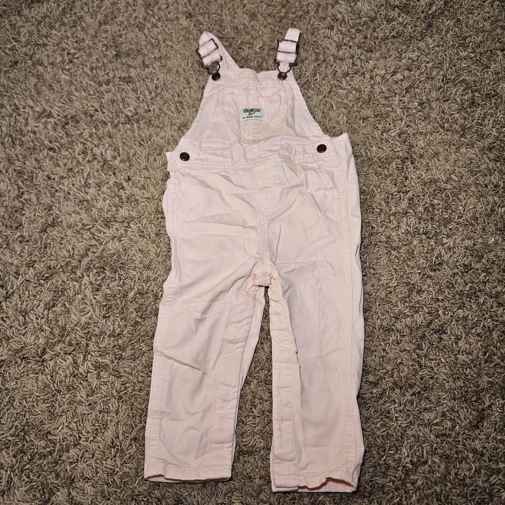 Oshkosh B'gosh Light Pink Overalls Bibs Heart Shaped Pocket‎ Size 24 Months